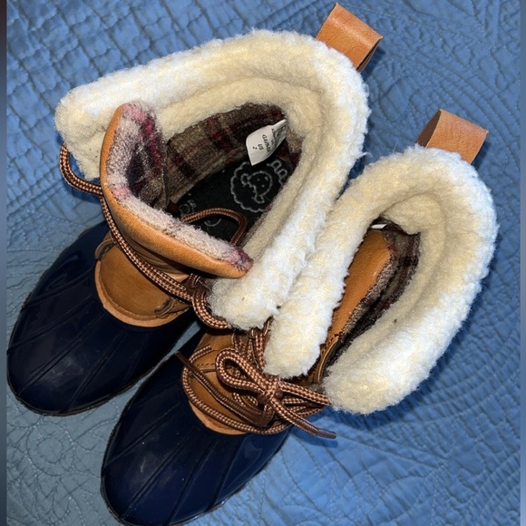 Adrienne Vittadini Girl’s duck boots Size 2 - Picture 2 of 11